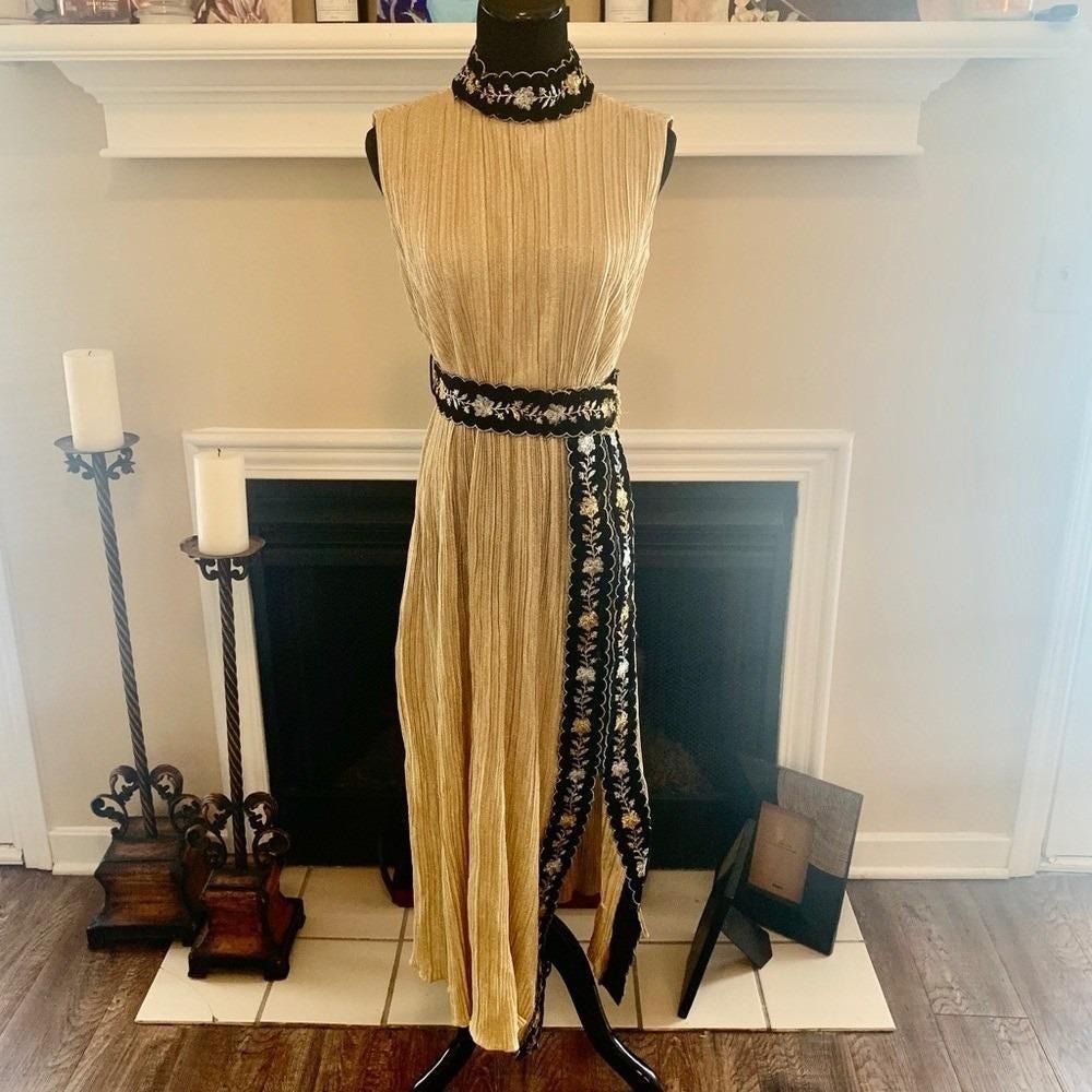Vintage Pleated Maxi‎ Dress Womens Gold Metallic Embroidered High Neck Good